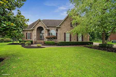 1705 Fallen Acorn Ct Murfreesboro, TN 37129