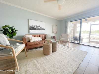 5811 Atlantic BLVD Jacksonville, FL 32207
