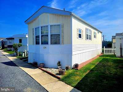 19 Middle Way Ln Ocean City, MD 21842