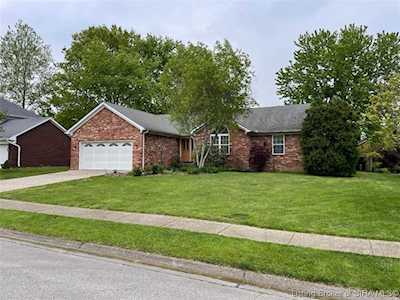 3206 Creekwood Ct New Albany, IN 47150