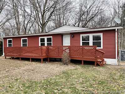 7978 Scottsville Rd Floyds Knobs, IN 47119