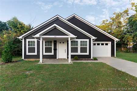 102 Winthrop Ave Charlestown, IN 47111
