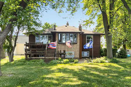 1671 Butte Des Morts Beach Rd Neenah, Village of Fox Crossing, WI 54956-1410