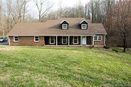 4037 Tanglewood Dr Floyds Knobs, IN 47119
