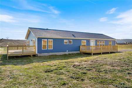 3107 Heth Washington Rd Central, IN 47110