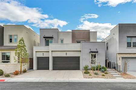 719 Glowing Horizon St Henderson, NV 89052