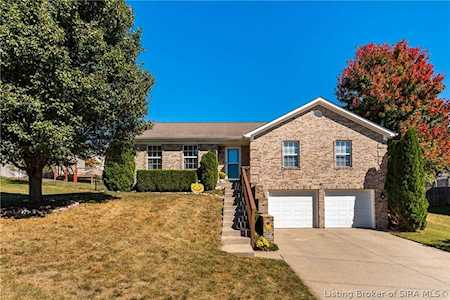 2822 Horse Trail Rd Jeffersonville, IN 47130