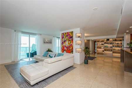 2101 Brickell Ave #2106/2107 Miami, FL 33129