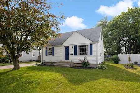 117 Calderwood Dr Warwick, RI 02886