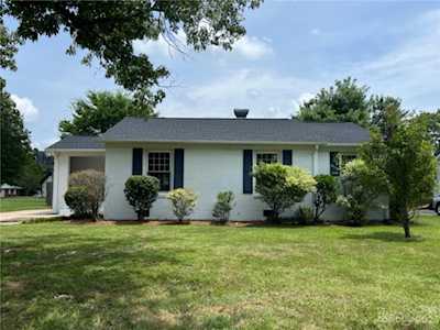 105 Kenmore Dr Pineville, NC 28134
