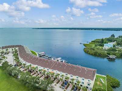 162 Brent CIRCLE Oldsmar, FL 34677