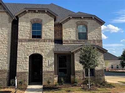 6844 Joelene Rae Drive Arlington, TX 76001