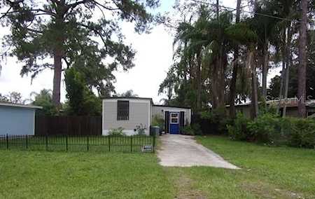 5869 Mariposa Dr Holiday, FL 34690