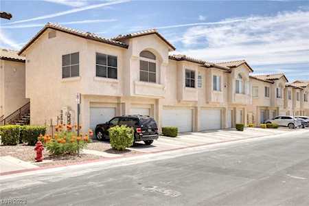 4920 Black Bear Rd #202 Las Vegas, NV 89149