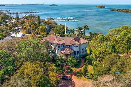 303 Banana St Palm Harbor, FL 34683