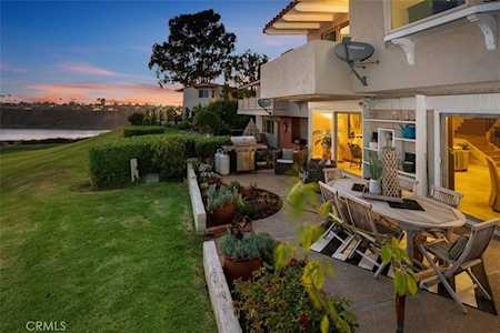 2115 Vista Entrada Newport Beach, CA 92660