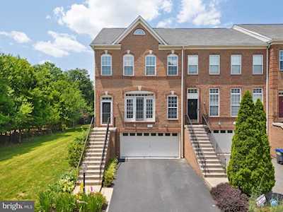 25153 Sodalite Square Aldie, VA 20105
