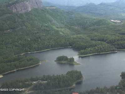 12233 N Walton Island Circle Sutton, AK 99674