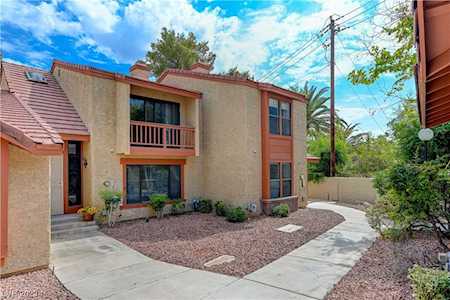 2358 Pickwick Dr Henderson, NV 89014