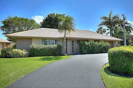 137 Clubhouse Boulevard Atlantis, FL 33462