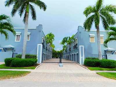 4619 Poinciana St #4A Lauderdale By The Sea, FL 33308