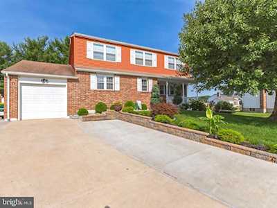 10 Westbridge Rd Bear, DE 19701