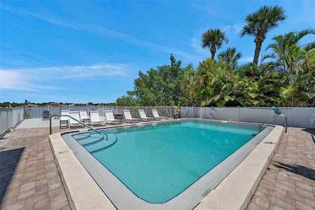 1859 Shore Dr S #202 South Pasadena, FL 33707