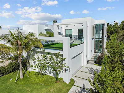 1311 Bay Dr Miami Beach, FL 33141