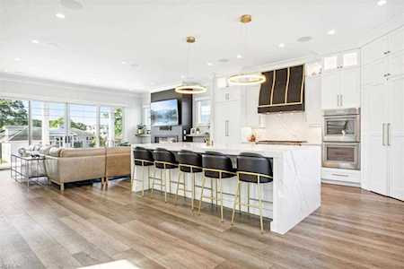 427 Lake Dr Virginia Beach, VA 23451