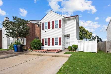 738 Glenshire Dr Virginia Beach, VA 23462