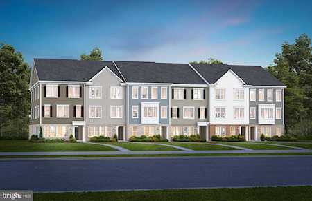 1741 Riverbluff Ave Dumfries, VA 22026