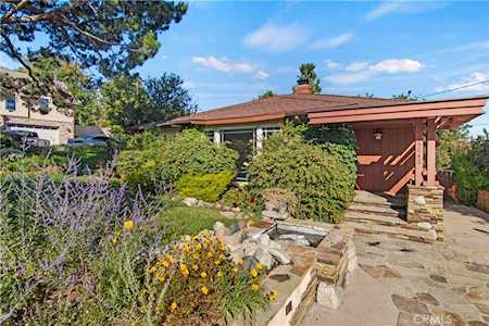5042 Pennsylvania Ave La Crescenta, CA 91214