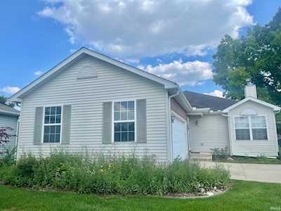 1502 Blue Heron Way South Bend, IN 46628