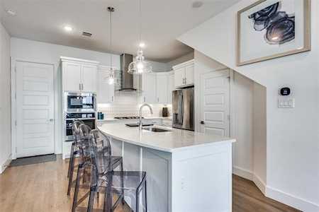 8012 Zeppos Drive Plano, TX 75024