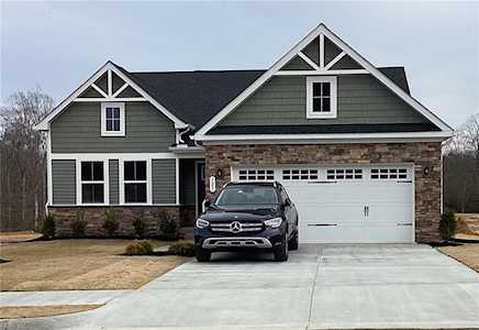 103 Martha Washington Parkway Williamsburg, VA 23185