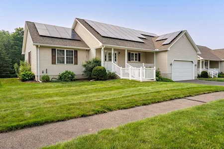 27 Lazy D Dr #27 Easthampton, MA 01027