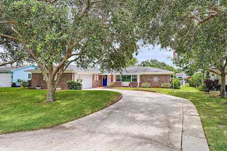 9888 Honeysuckle Avenue Palm Beach Gardens, FL 33410
