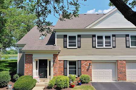 2452 E Towne Blvd Arlington Heights, IL 60004