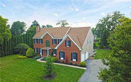 4403 Loraine Ln Bethlehem, PA 18017