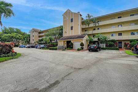 7192 Huntington Lane #308 Delray Beach, FL 33446
