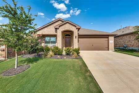 8424 Artesian Springs Drive Fort Worth, TX 76131