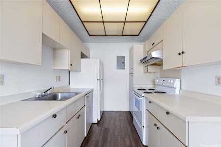 94-1200 Mopua Loop #B/6 Waipahu, HI 96797