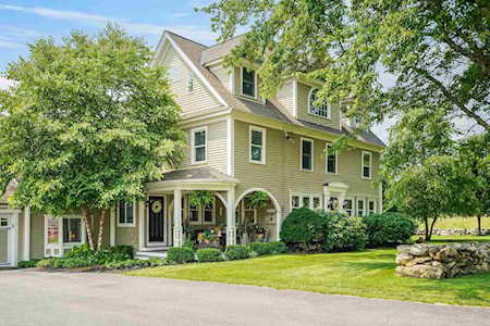 72 Chestnut Hill Rd Amherst, NH 03031