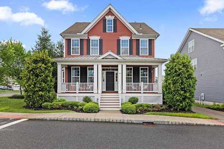 50 Townsend Blvd #50 Westborough, MA 01581