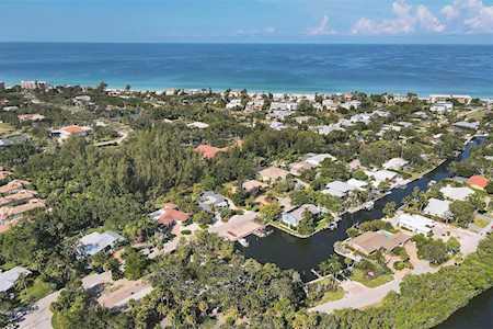 628 Buttonwood Dr Longboat Key, FL 34228