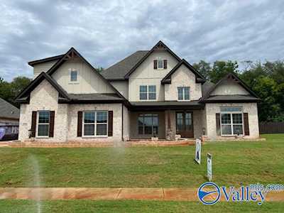 348 Kendallwood Drive Meridianville, AL 35759