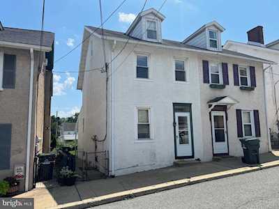 4 Hall St Phoenixville, PA 19460