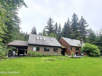 33749 Wolf Trail Ln Seward, AK 99664