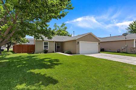 6930 Dewberry Avenue Boise, ID 83709