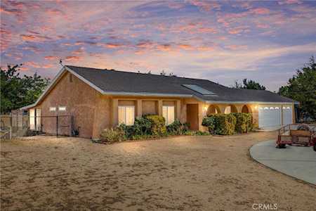 17740 Linden St Hesperia, CA 92345